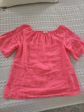 Women’s Off-Shoulder Eyelet Sleeve Top — Bright Pink